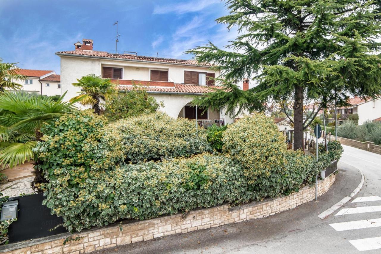 Apartments Volte Rovigno Exterior photo