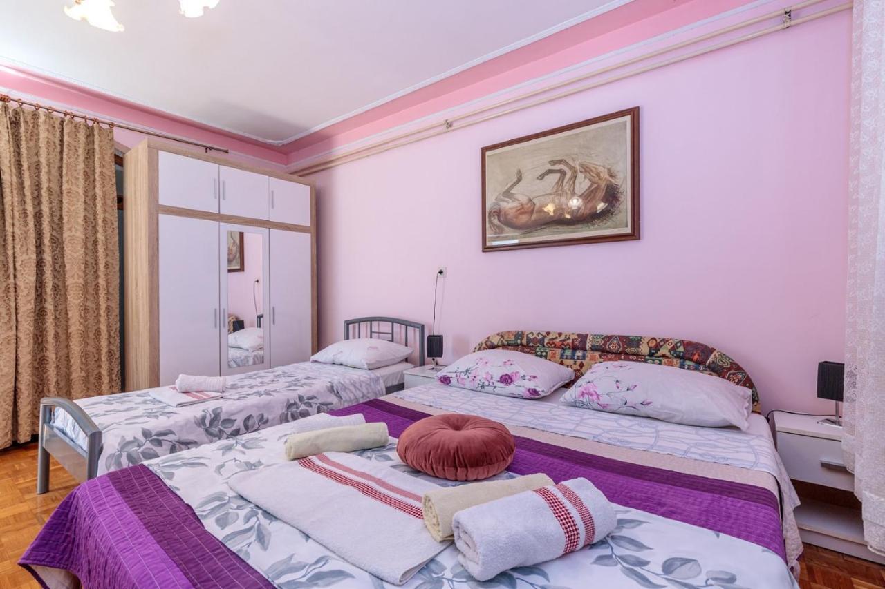 Apartments Volte Rovigno Exterior photo