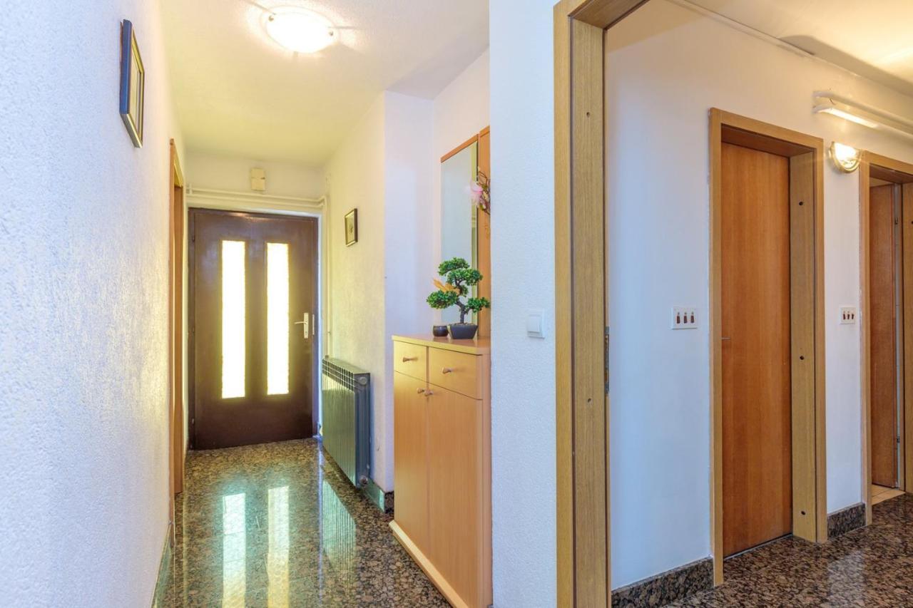 Apartments Volte Rovigno Exterior photo