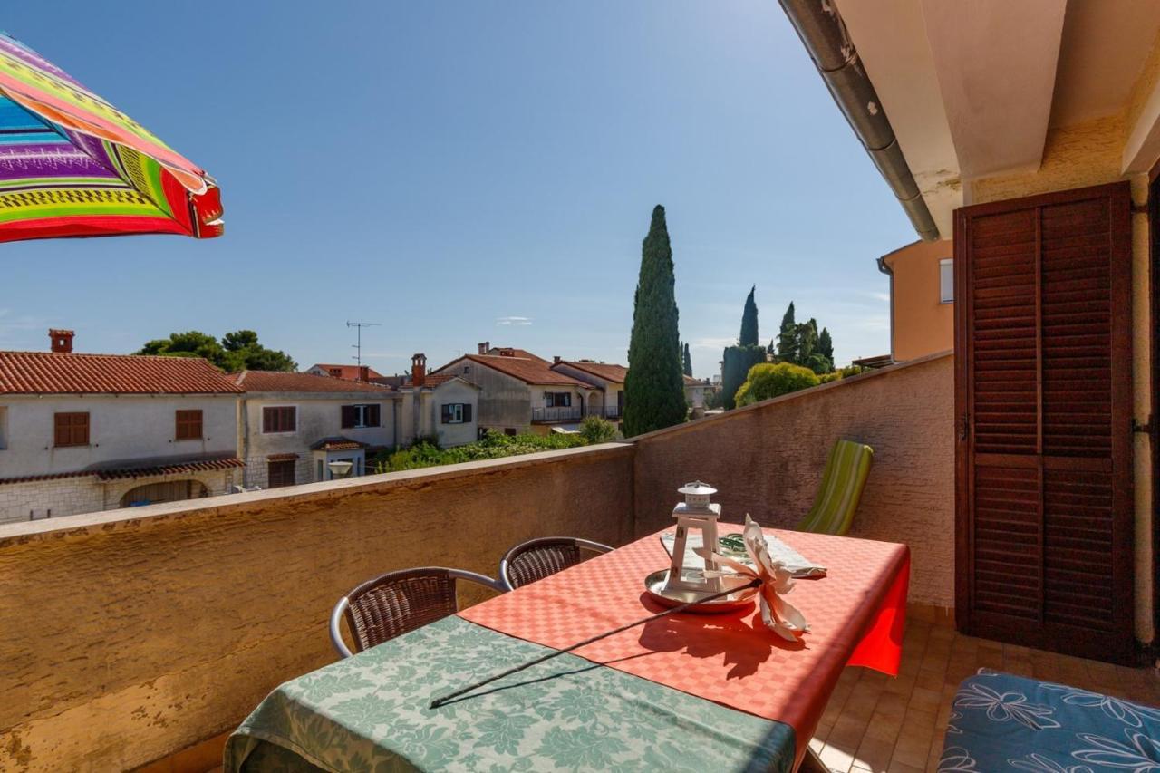 Apartments Volte Rovigno Exterior photo