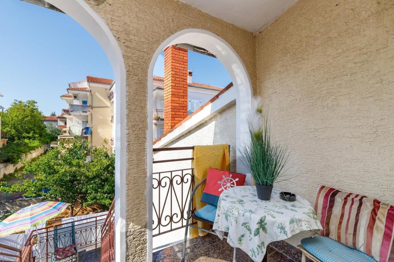 Apartments Volte Rovigno Exterior photo