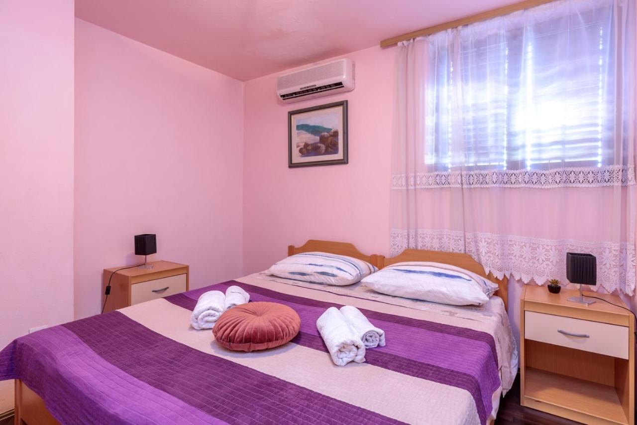 Apartments Volte Rovigno Exterior photo